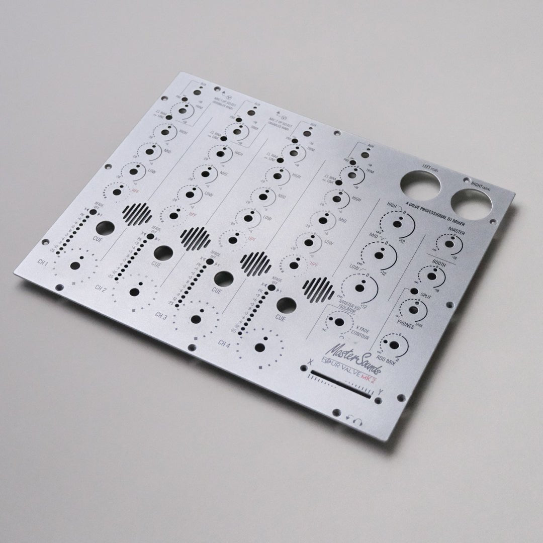 Four VALVE MK2: Silver Faceplate - MasterSounds