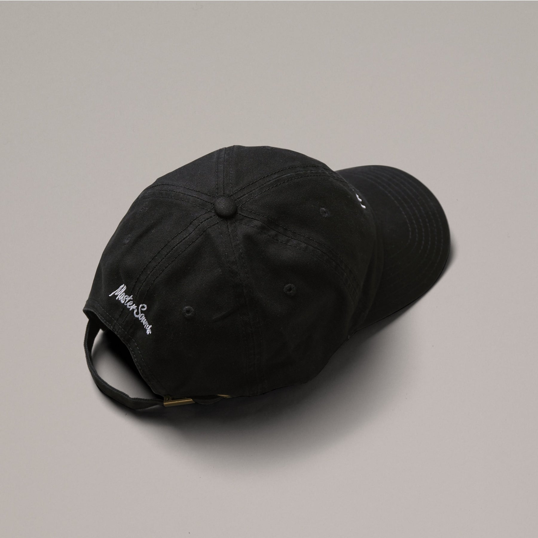 "House." Cap - MasterSounds