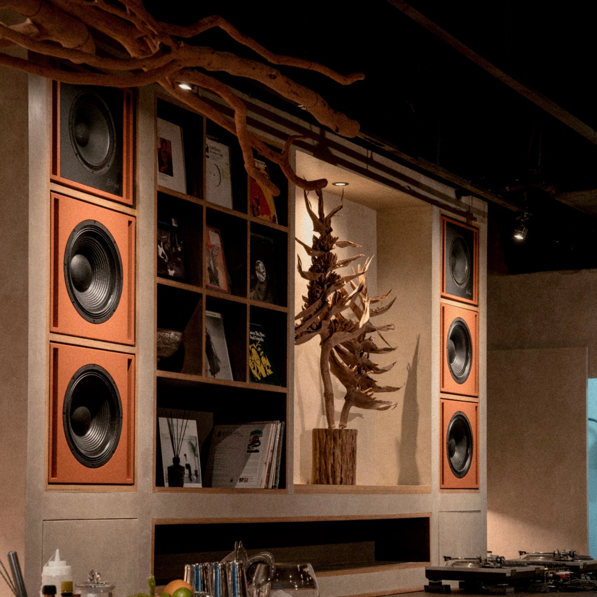 Feral Wine Bar - Bangkok Thailand. - MasterSounds