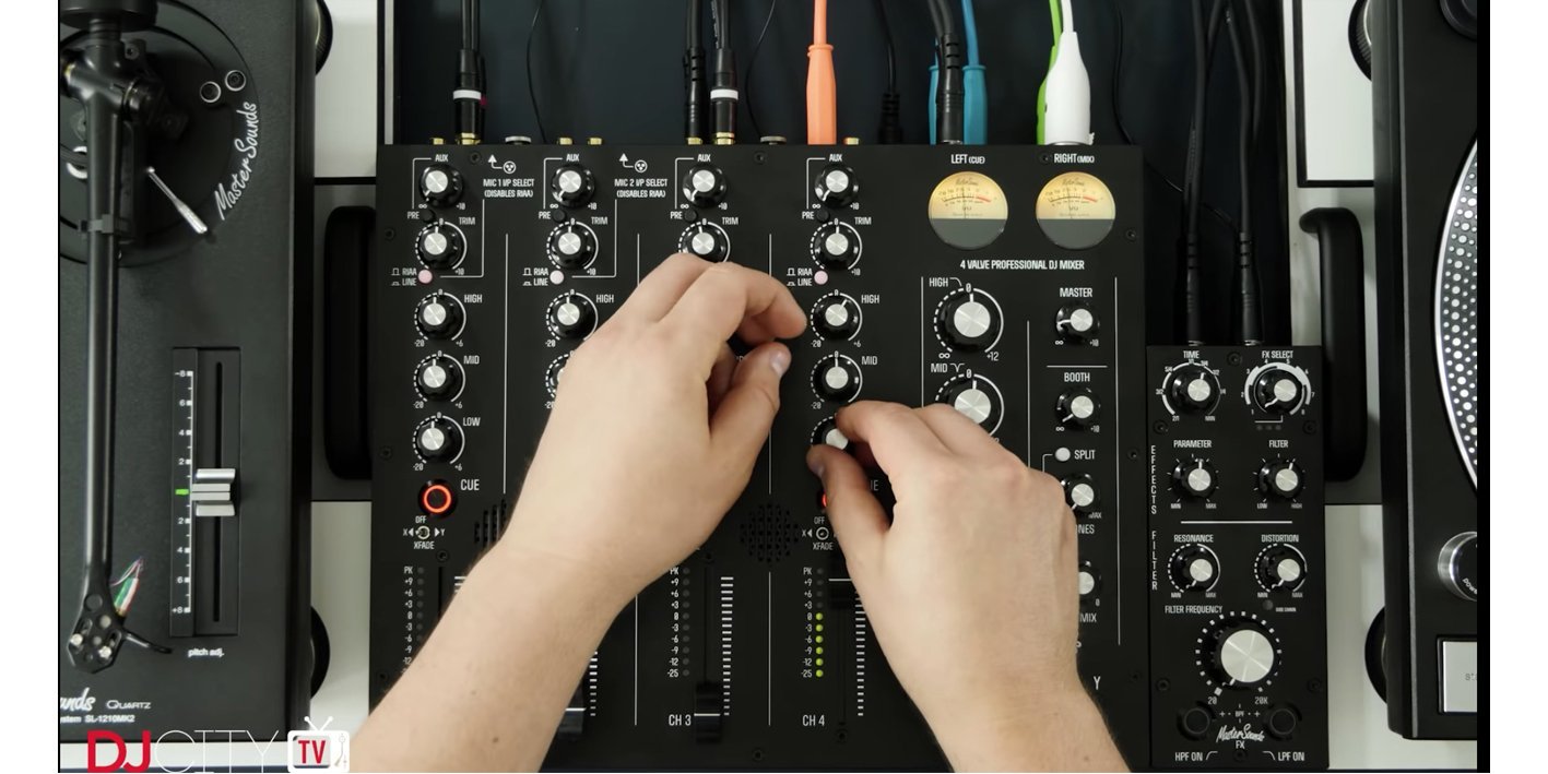 Mojaxx DJ City gives an Exclusive First Look -  Linear 4V Mixer & FX Unit - MasterSounds