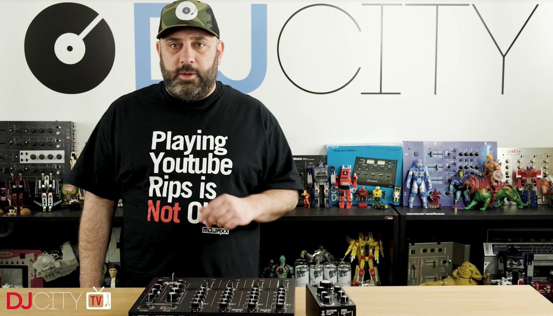 Mojaxx Reviews our Linear 4V and FX for DJ CITY YouTube Channel - MasterSounds