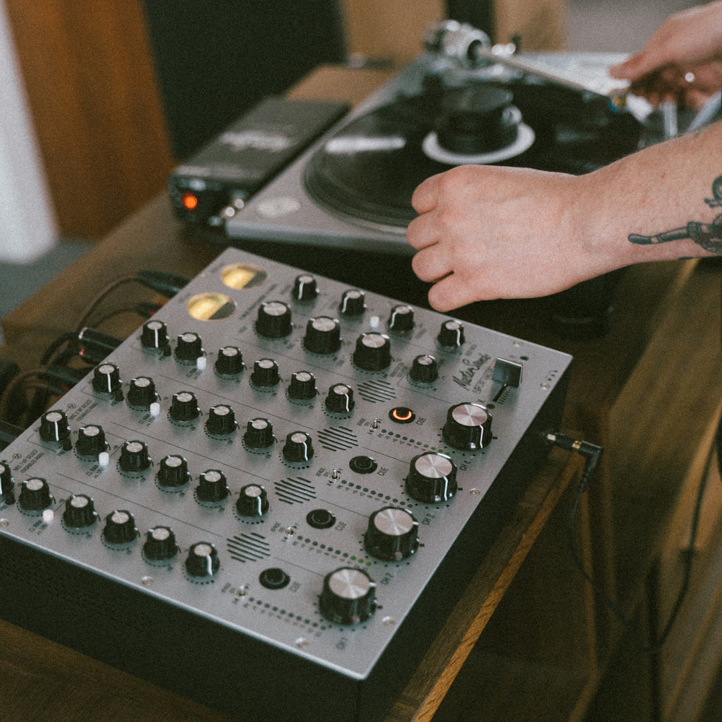 MasterSounds Four Valve Mk2 DJ Mixer