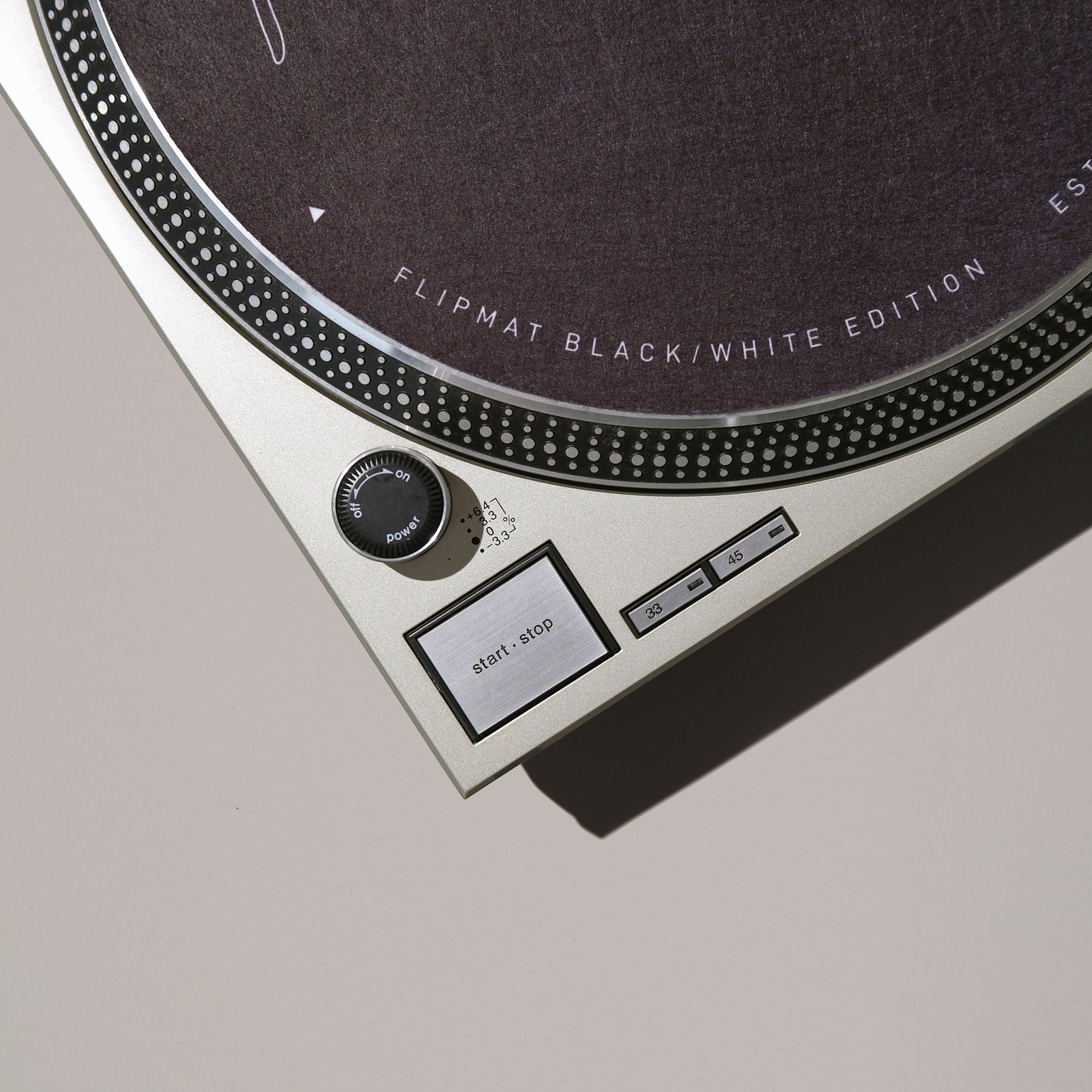 Technics SL-1200MK5 - Pair - 0591-0592