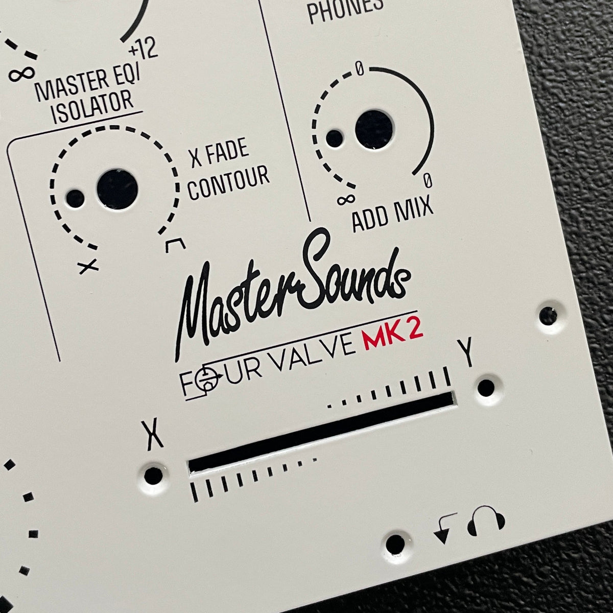 Four Valve MK2 - White Faceplate - MasterSounds