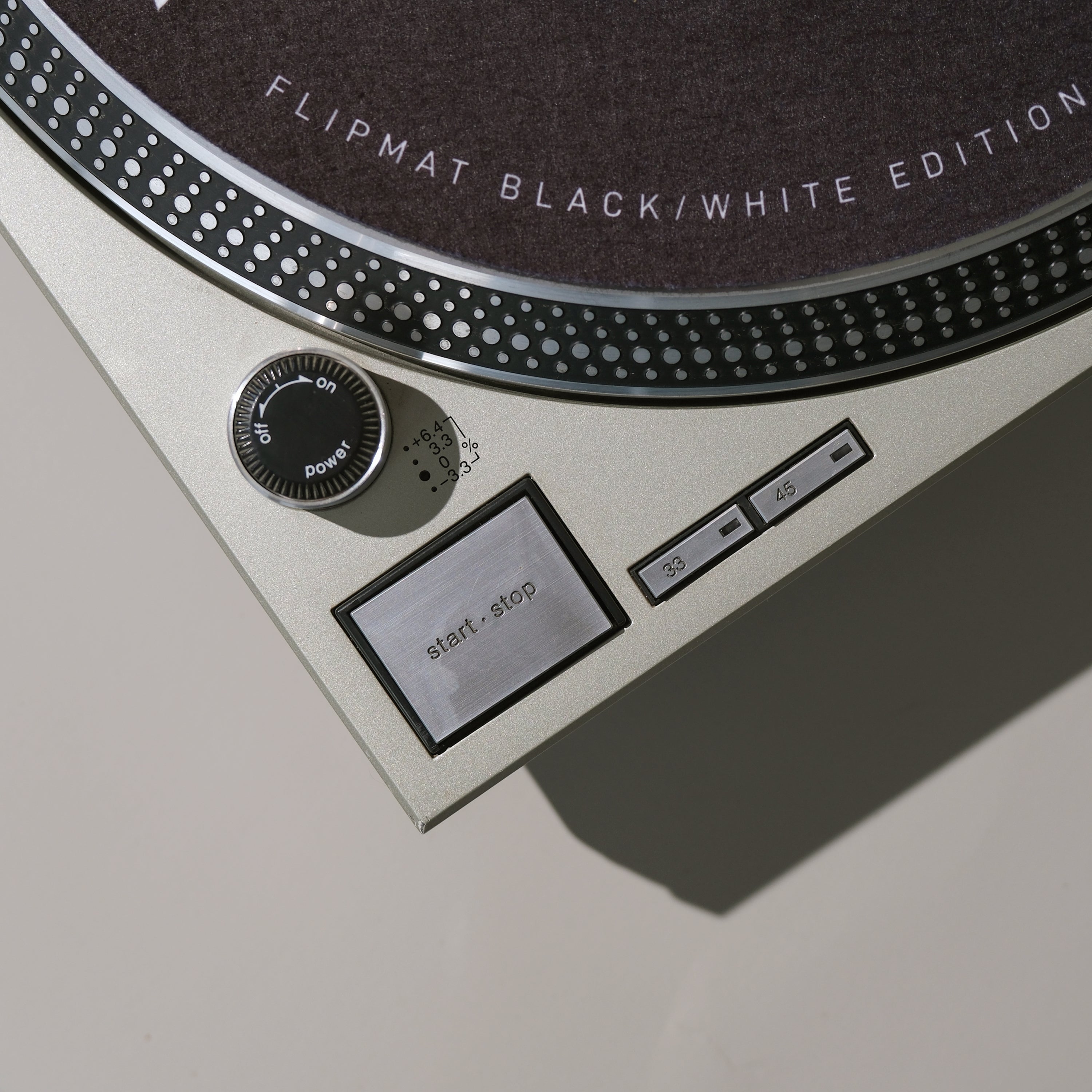 Technics SL - 1200MK5 - Pair - 0595 - 0596 - MasterSounds