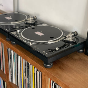 Technics SL - 1210M5G (pair) - MasterSounds