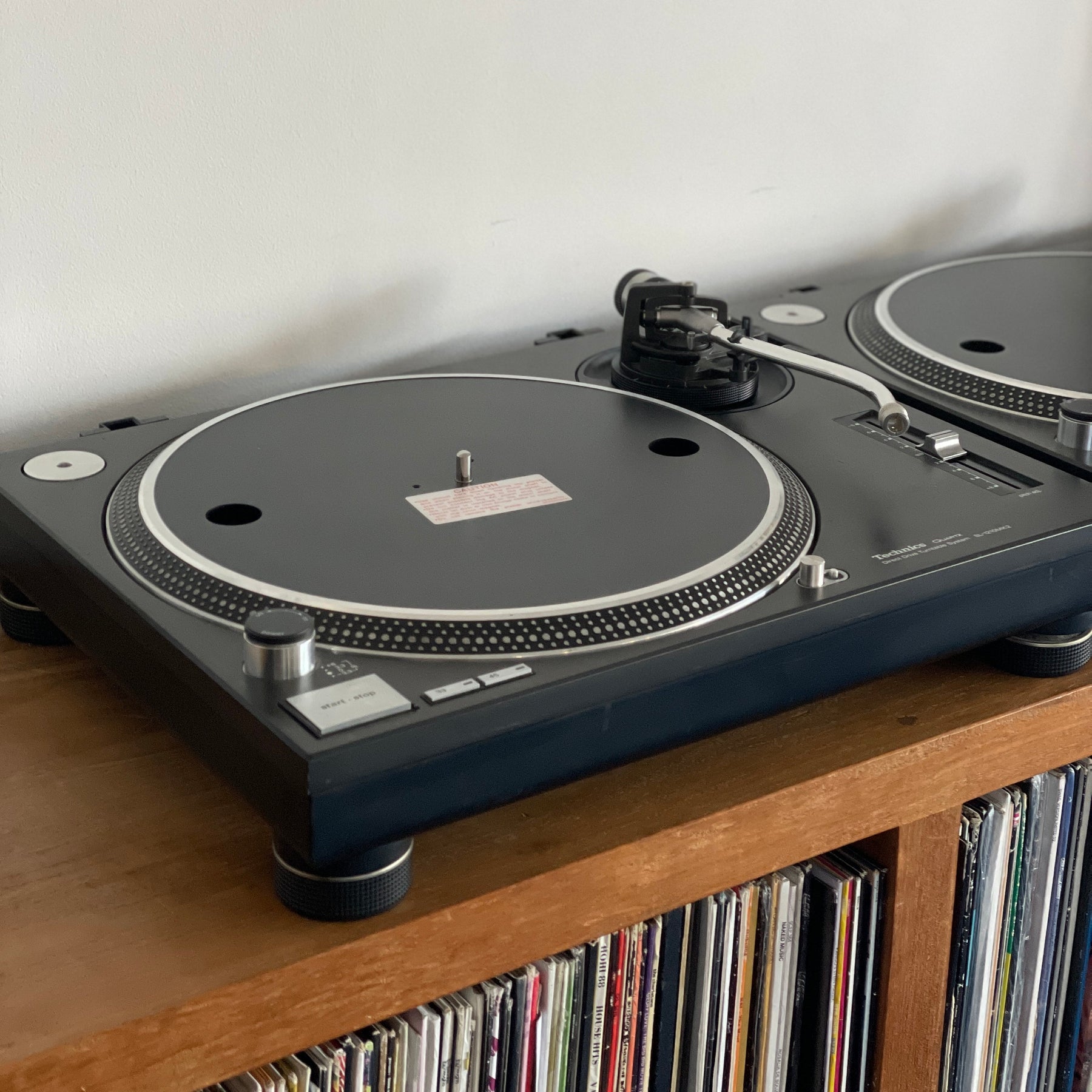 Technics SL - 1210MK5 (pair) - MasterSounds